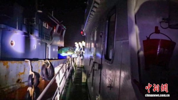 千红网 一张快递单，揭开“三无”船只背后的走私迷局